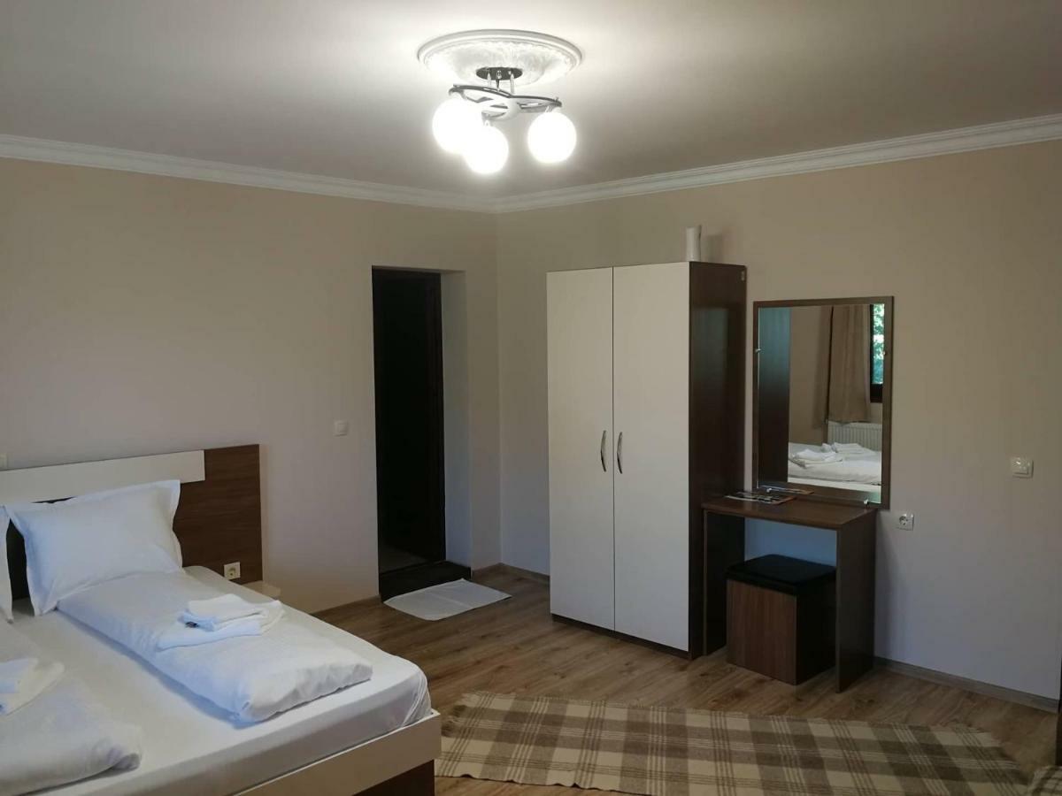 Слънчевата Къща Hotell Kovačevica Eksteriør bilde